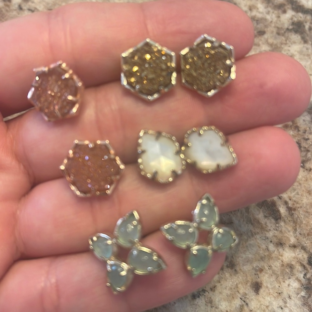 4 Pair of Kendra Scott studs